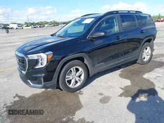 2022 GMC Terrain SLE with VIN 3GKALMEV9NL123172, listed as a IAAI auction lot 41674922 with 25,671 mi miles. Bid and sale history available at carsss.com. Image 2.
