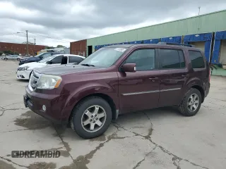 2010 Honda Pilot Touring z VIN 5FNYF4H91AB013855, wystawiony jako Copart lot #57720885 z przebiegiem 245 204 mil mil oraz Czysty tytuł • Clean title. Historia ofert i sprzedaży dostępna na DreamBid. Obrazek 1.