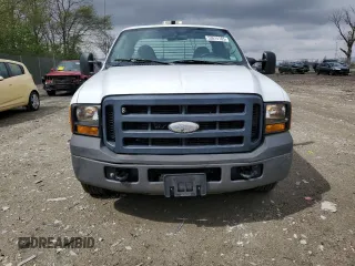 2006 Ford F-250 XL with VIN 1FTSX20506ED96521, listed as a Copart auction lot 53614185 with 105,180 mi miles and Clean title. Bid and sale history available at DreamBid. Image 5.