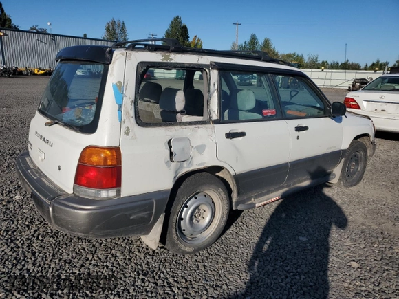 1998 Subaru Forester S with VIN JF1SF6559WH770566, listed as a Copart auction lot 74371824 with 201,681 mi miles and Salvage Title. Bid and sale history available at carsss.com. Image 3.