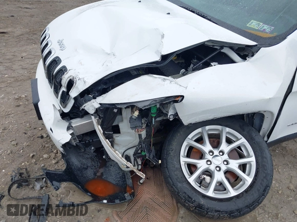 2016 Jeep Cherokee Latitude с VIN 1C4PJMCS1GW145779, выставлен на аукционе IAAI как лот 42231148 с пробегом 92 591 миль миль и . История ставок и продаж доступна на DreamBid. Изображение 6.