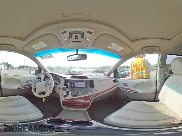 2014 Toyota Sienna XLE z VIN 5TDYK3DC2ES437683, wystawiony jako Copart lot #60549975 z przebiegiem 145 608 mil mil oraz Szkoda całkowita • Salvage title. Historia ofert i sprzedaży dostępna na DreamBid. Obrazek 15.