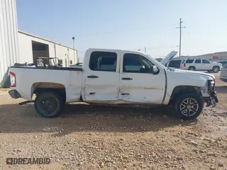 2007 Chevrolet Silverado 1500 LT w/1LT with VIN 2GCEC13C071548412, listed as a IAAI auction lot 41749608 with 224,313 mi miles. Bid and sale history available at carsss.com. Image 13.