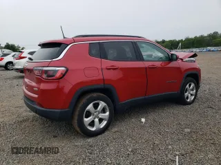 2019 Jeep Compass Latitude with VIN 3C4NJDBB7KT735802, listed as a Copart auction lot 57726275 with 58,660 mi miles and Salvage title. Bid and sale history available at DreamBid. Image 3.
