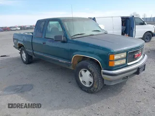 1995 GMC Sierra 1500 z VIN 2GTEK19K1S1520208, wystawiony jako IAAI lot #41835713 z przebiegiem 190 832 mil mil oraz . Historia ofert i sprzedaży dostępna na DreamBid. Obrazek 1.