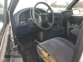 2002 Chevrolet Astro Cargo Van with VIN 1GCDM19X22B137234, listed as a Copart auction lot 84251894 with 229,880 mi miles and Salvage Title. Bid and sale history available at carsss.com. Image 8.