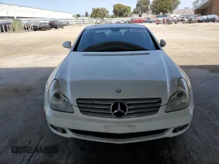2008 Mercedes-Benz CLS-Class 5.5L with VIN WDDDJ72X18A132956, listed as a Copart auction lot 54380195 with 105,406 mi miles and Salvage Title. Bid and sale history available at carsss.com. Image 5.