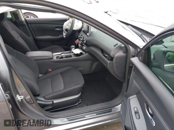 2024 Nissan Sentra SV with VIN 3N1AB8CV6RY262194, listed as a IAAI auction lot 41947048 with 5,629 mi miles and . Bid and sale history available at DreamBid. Image 5.
