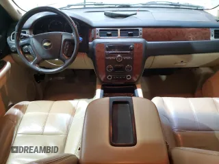2007 Chevrolet Tahoe LT with VIN 1GNFK13017R210660, listed as a Copart auction lot 50783765 with 196,044 mi miles and Clean title. Bid and sale history available at DreamBid. Image 8.