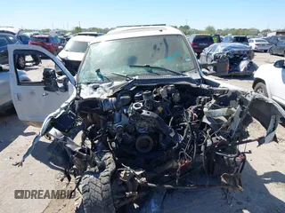 2008 Ford Super Duty F-250 SRW XL with VIN 1FTSW21R18EB89806, listed as a IAAI auction lot 41834311 with Not Provided miles. Bid and sale history available at carsss.com. Image 6.