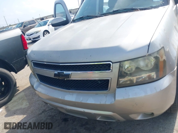 2007 Chevrolet Suburban LT with VIN 1GNFK16357J228812, listed as a IAAI auction lot 42092270 with 278,258 mi miles and . Bid and sale history available at DreamBid. Image 6.