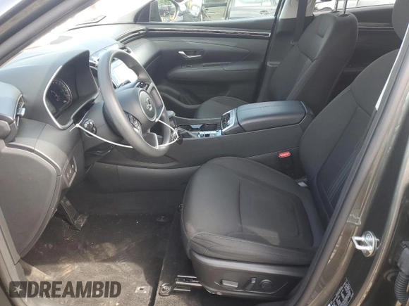 2023 Hyundai Tucson SEL z VIN 5NMJBCAE1PH272772, wystawiony jako Copart lot #56799805 z przebiegiem 20 041 mil mil oraz Szkoda całkowita • Salvage title. Historia ofert i sprzedaży dostępna na DreamBid. Obrazek 7.