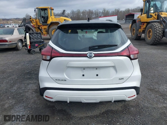 2021 Nissan Kicks SR z VIN 3N1CP5DV2ML492750, wystawiony jako IAAI lot #41918321 z przebiegiem 40 634 mil mil oraz . Historia ofert i sprzedaży dostępna na DreamBid. Obrazek 16.