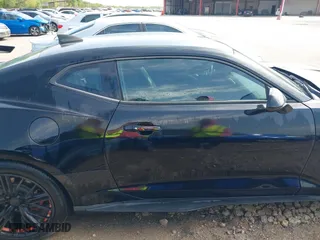 2019 Chevrolet Camaro 1LT with VIN 1G1FB1RX5K0133813, listed as a IAAI auction lot 41927669 with 89,557 mi miles. Bid and sale history available at carsss.com. Image 14.