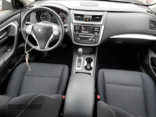2017 Nissan Altima SV z VIN 1N4AL3APXHC278493, wystawiony jako Copart lot #57983045 z przebiegiem 48 350 mil mil oraz Szkoda całkowita • Salvage title. Historia ofert i sprzedaży dostępna na DreamBid. Obrazek 8.