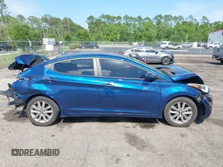 2016 Hyundai Elantra SE z VIN 5NPDH4AE3GH778561, wystawiony jako IAAI lot #42342529 z przebiegiem 111 755 mil mil oraz . Historia ofert i sprzedaży dostępna na DreamBid. Obrazek 14.