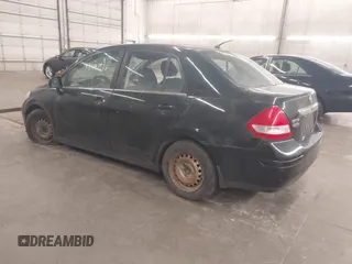 2007 Nissan Versa SL с VIN 3N1BC11E97L430772, выставлен на аукционе IAAI как лот 42497978 с пробегом 174 151 миль миль и . История ставок и продаж доступна на DreamBid. Изображение 3.