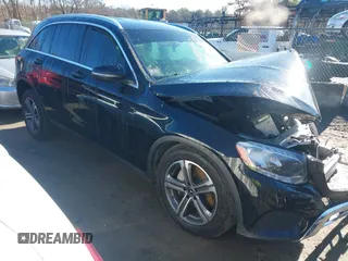 2018 Mercedes-Benz GLC with VIN WDC0G4KB7JV106493, listed as a IAAI auction lot 40951850 with 163,149 mi miles. Bid and sale history available at carsss.com. Image 1.