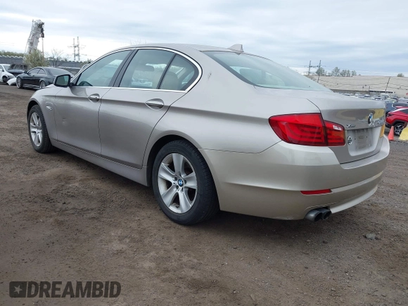 2013 BMW 5 Series 528i xDrive with VIN WBAXH5C54DD109052, listed as a IAAI auction lot 42054381 with 145,931 mi miles. Bid and sale history available at carsss.com. Image 3.