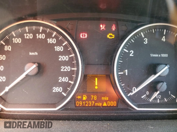 2012 BMW 1 Series 128i z VIN WBAUL7C52CVE87329, wystawiony jako Copart lot #52867624 z przebiegiem 91 237 mil mil oraz Szkoda całkowita • Salvage title. Historia ofert i sprzedaży dostępna na DreamBid. Obrazek 9.
