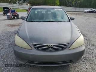 2005 Toyota Camry LE with VIN 4T1BF32K45U599214, listed as a Copart auction lot 52609295 with 304,316 mi miles and Salvage Title. Bid and sale history available at DreamBid. Image 5.