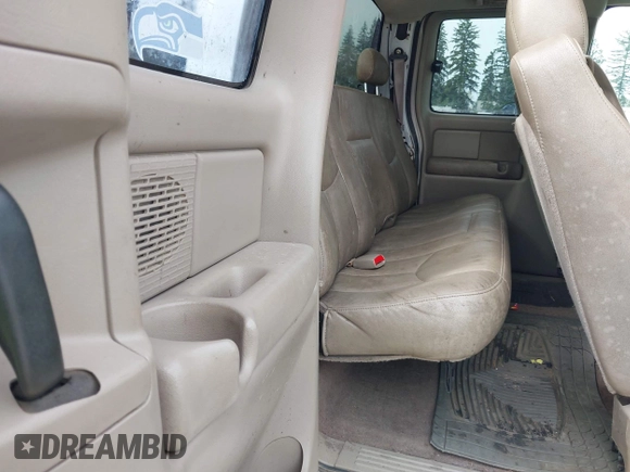 2003 Chevrolet Silverado 1500 with VIN 1GCEK19V33Z316481, listed as a IAAI auction lot 41980767 with 196,582 mi miles. Bid and sale history available at carsss.com. Image 8.