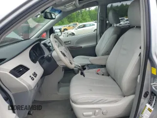 2011 Toyota Sienna XLE z VIN 5TDDK3DC1BS018203, wystawiony jako Copart lot #58807795 z przebiegiem 103 177 mil mil oraz Szkoda całkowita • Salvage title. Historia ofert i sprzedaży dostępna na DreamBid. Obrazek 7.