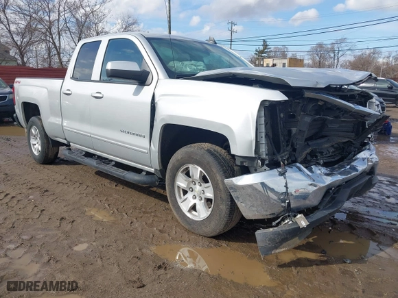 2018 Chevrolet Silverado 1500 LT with VIN 1GCVKREH1JZ337664, listed as a IAAI auction lot 41725288 with 149,266 mi miles. Bid and sale history available at carsss.com. Image 1.