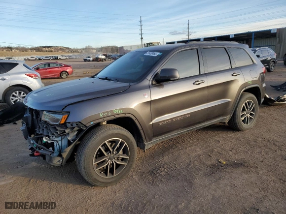 2019 Jeep Grand Cherokee Trailhawk with VIN 1C4RJFLG8KC689402, listed as a Copart auction lot 41438465 with 56,477 mi miles and Salvage Title. Bid and sale history available at carsss.com. Image 1.