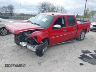 2011 Chevrolet Silverado 1500 LT with VIN 3GCPCSE08BG356138, listed as a IAAI auction lot 42048544 with 128,716 mi miles and . Bid and sale history available at DreamBid. Image 2.