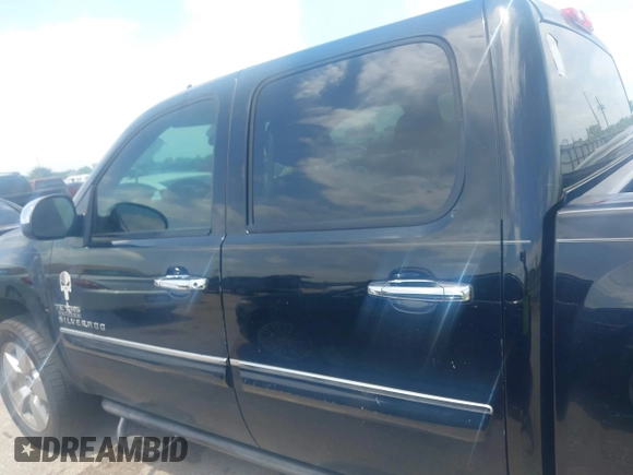2011 Chevrolet Silverado 1500 LT with VIN 3GCPCSE06BG391860, listed as a IAAI auction lot 42077801 with 214,709 mi miles and . Bid and sale history available at DreamBid. Image 14.