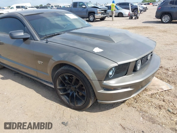 2005 Ford Mustang GT Deluxe with VIN 1ZVFT82H155236134, listed as a IAAI auction lot 42336089 with 112,668 mi miles and . Bid and sale history available at DreamBid. Image 6.