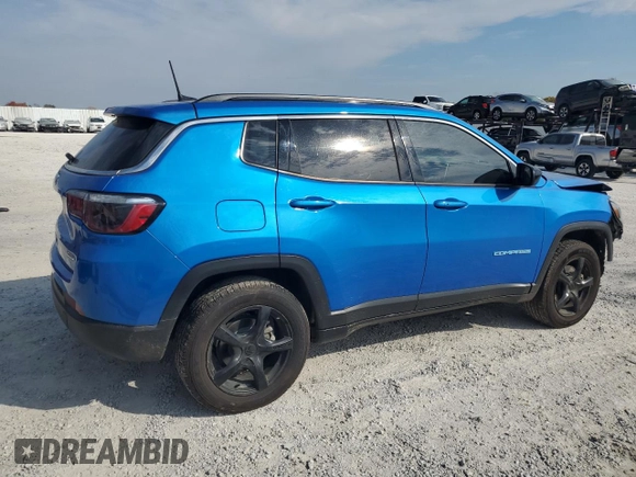 2022 Jeep Compass Altitude with VIN 3C4NJDBB7NT154739, listed as a Copart auction lot 77883524 with 31,863 mi miles and Salvage Title. Bid and sale history available at carsss.com. Image 3.