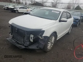 2013 Volkswagen Jetta TDI w/Premium with VIN 3VW3L7AJ3DM414264, listed as a Copart auction lot 53543775 with 142,470 mi miles and Salvage title. Bid and sale history available at DreamBid. Image 1.