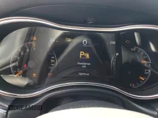 2019 Jeep Grand Cherokee Trailhawk z VIN 1C4RJFLG6KC759527, wystawiony jako Copart lot #64862645 z przebiegiem 76 079 mil mil oraz Szkoda całkowita • Salvage title. Historia ofert i sprzedaży dostępna na DreamBid. Obrazek 9.