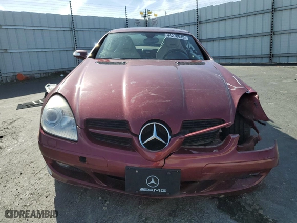 2007 Mercedes-Benz SLK-Class 3.5L with VIN WDBWK56F47F138157, listed as a Copart auction lot 44278645 with 84,704 mi miles and Salvage Title. Bid and sale history available at carsss.com. Image 5.