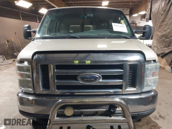 2008 Ford Econoline Passenger XL with VIN 1FBNE31L88DA50347, listed as a IAAI auction lot 41153602 with Not Provided miles. Bid and sale history available at carsss.com. Image 6.