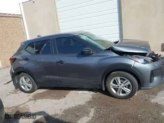 2022 Nissan Kicks S with VIN 3N1CP5BV5NL519198, listed as a IAAI auction lot 40794883 with 27,328 mi miles. Bid and sale history available at carsss.com. Image 13.