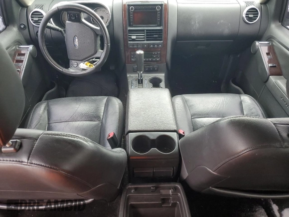 2008 Ford Explorer Limited z VIN 1FMEU75828UA76630, wystawiony jako Copart lot #45191615 z przebiegiem Nie podano mil oraz Szkoda całkowita • Salvage title. Historia ofert i sprzedaży dostępna na DreamBid. Obrazek 8.