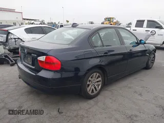 2006 BMW 3 Series 325i with VIN WBAVB13516PT15898, listed as a IAAI auction lot 42466986 with 105,962 mi miles and . Bid and sale history available at DreamBid. Image 4.