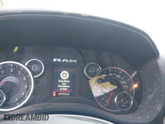 2024 Ram 2500 Tradesman z VIN 3C6UR5CJ0RG181612, wystawiony jako IAAI lot #41005946 z przebiegiem 12 715 mil mil oraz . Historia ofert i sprzedaży dostępna na DreamBid. Obrazek 7.