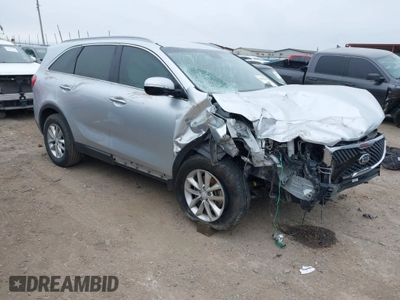 2018 Kia Sorento LX with VIN 5XYPG4A35JG378093, listed as a IAAI auction lot 41602165 with 61,247 mi miles. Bid and sale history available at carsss.com. Image 1.