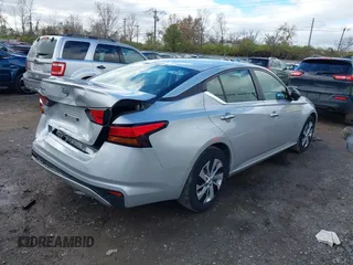 2024 Nissan Altima S with VIN 1N4BL4BV8RN374491, listed as a IAAI auction lot 40843321 with 19,992 mi miles and . Bid and sale history available at carsss.com. Image 4.