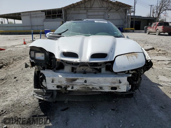 2002 Pontiac Firebird Formula z VIN 2G2FV22G222150957, wystawiony jako Copart lot #48037565 z przebiegiem 112 784 mil mil oraz Szkody całkowita. Historia ofert i sprzedaży dostępna na DreamBid. Obrazek 5.