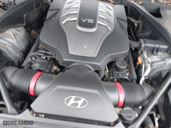 2015 Hyundai Genesis 5.0L with VIN KMHGN4JF7FU054578, listed as a IAAI auction lot 41726190 with 999,999 mi miles. Bid and sale history available at carsss.com. Image 10.