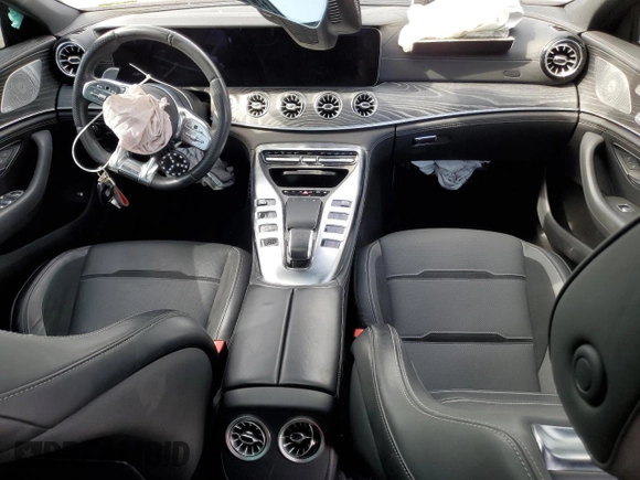 2021 Mercedes-Benz AMG GT 43 z VIN W1K7X5KB8MA041732, wystawiony jako Copart lot #88310175 z przebiegiem Nie podano mil oraz Szkoda całkowita • Salvage title. Historia ofert i sprzedaży dostępna na DreamBid. Obrazek 8.
