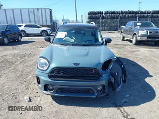 2024 MINI Countryman Cooper S with VIN WMZ83BR07R3R60405, listed as a IAAI auction lot 41882928 with 17,595 mi miles and . Bid and sale history available at DreamBid. Image 13.