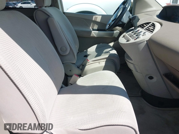 2004 Nissan Quest SE z VIN 5N1BV28U84N306185, wystawiony jako IAAI lot #42200666 z przebiegiem 105 000 mil mil oraz . Historia ofert i sprzedaży dostępna na DreamBid. Obrazek 5.