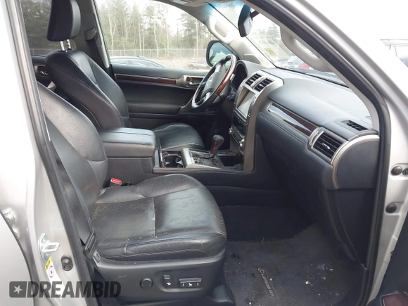 2014 Lexus GX with VIN JTJBM7FX3E5084445, listed as a IAAI auction lot 40640676 with 77,486 mi miles. Bid and sale history available at carsss.com. Image 5.