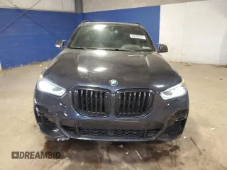 2022 BMW X5 xDrive40i z VIN 5UXCR6C06N9J87313, wystawiony jako Copart lot #53946255 z przebiegiem 56 305 mil mil oraz Szkody całkowita. Historia ofert i sprzedaży dostępna na DreamBid. Obrazek 5.